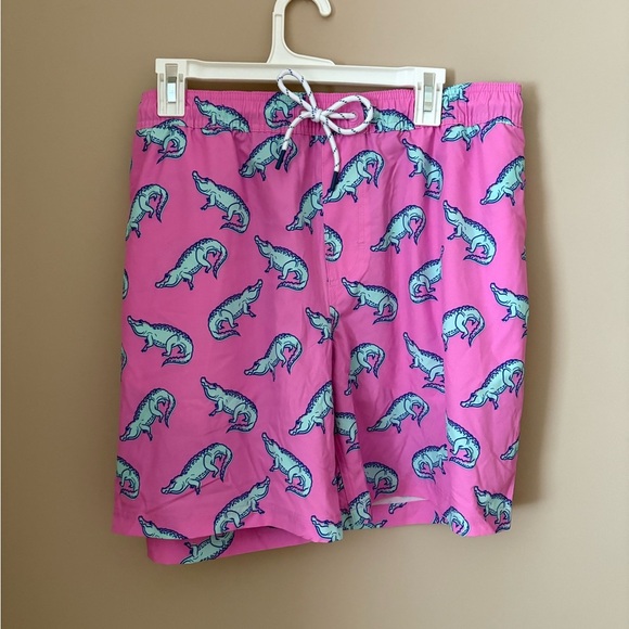 Pink Alligators Print Swim Trunks NWTs Size XL - Picture 2 of 4